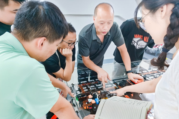 hjc888黄金城--手机版app官网